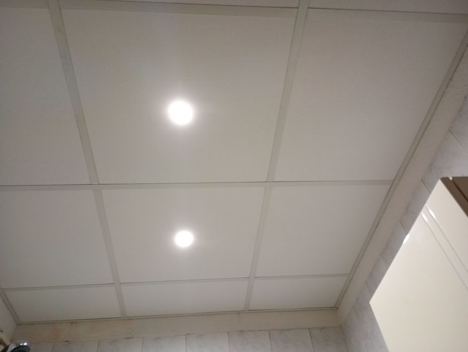 Предлагам доставка и монтаж на растерни окачени тавани за баня .