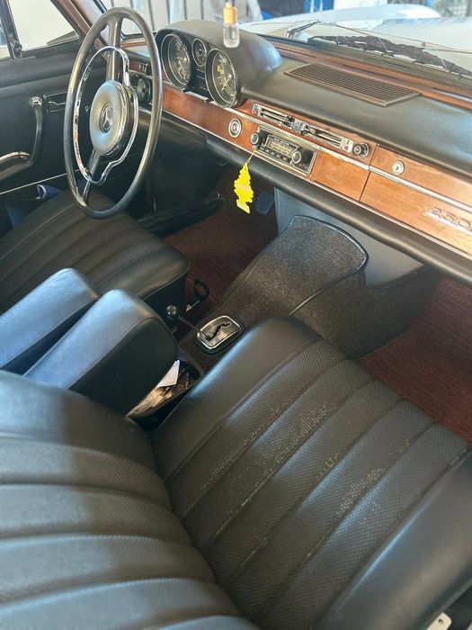Mercedes SE 250