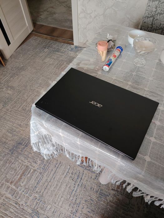 Acer Aspire V3-571G.