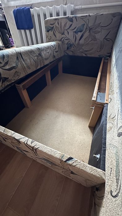 Отдам диван б/у