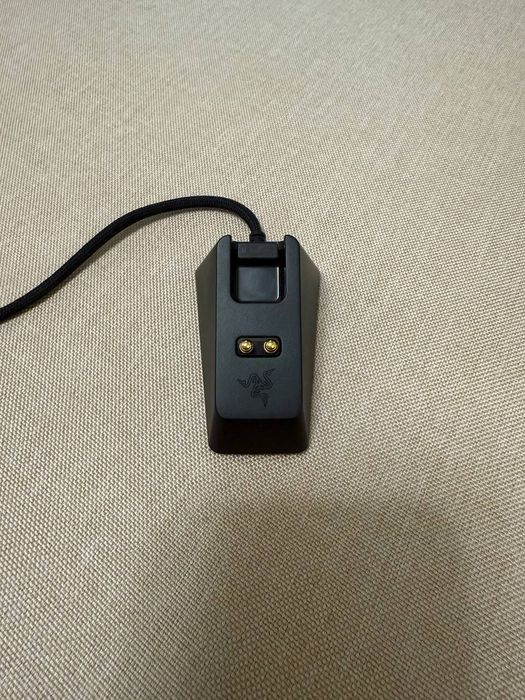 Зарядная док-станция Razer Mouse Dock Chroma