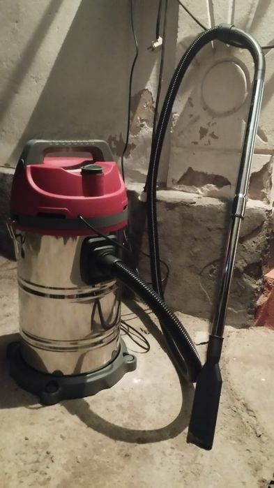 Пылесос для автомойки и строительный