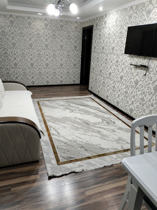 Сдам 2 ком Квартиру Помесячно