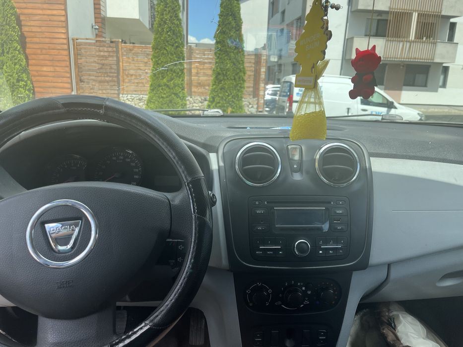 Vand dacia sandero