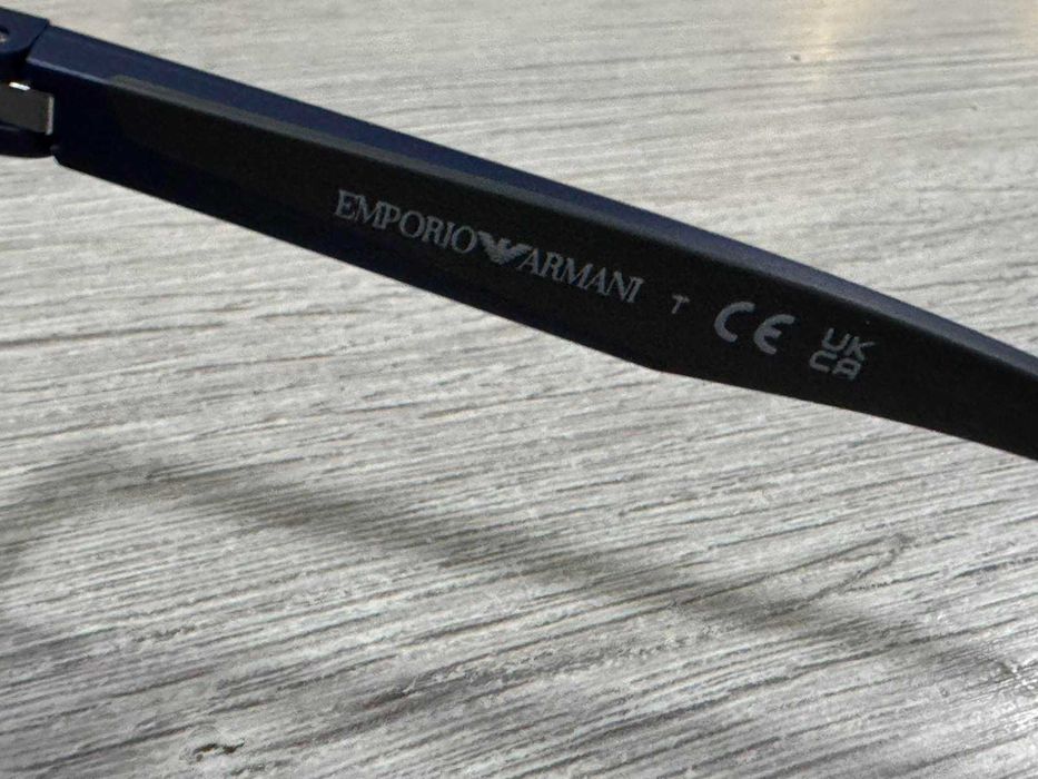 Слънчеви очила Emporio Armani EA4234U