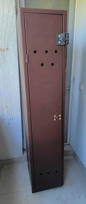 Железна каса, шкаф