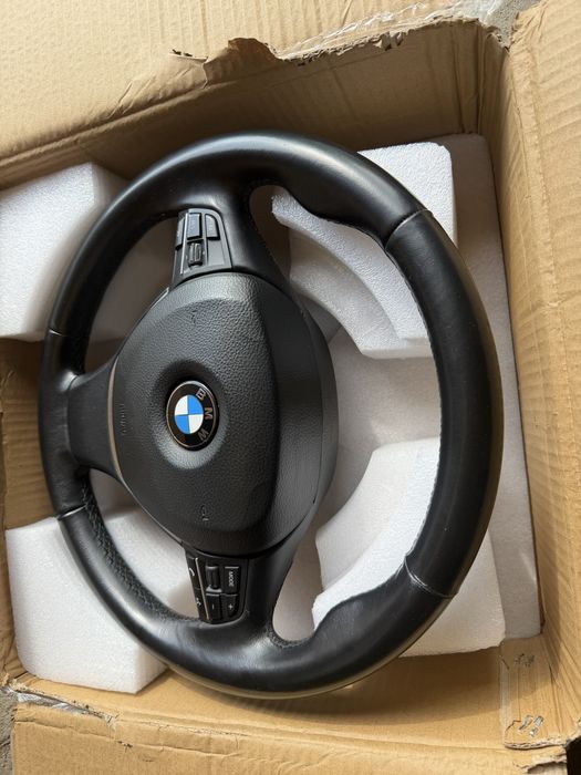 Продам руль bmw f10