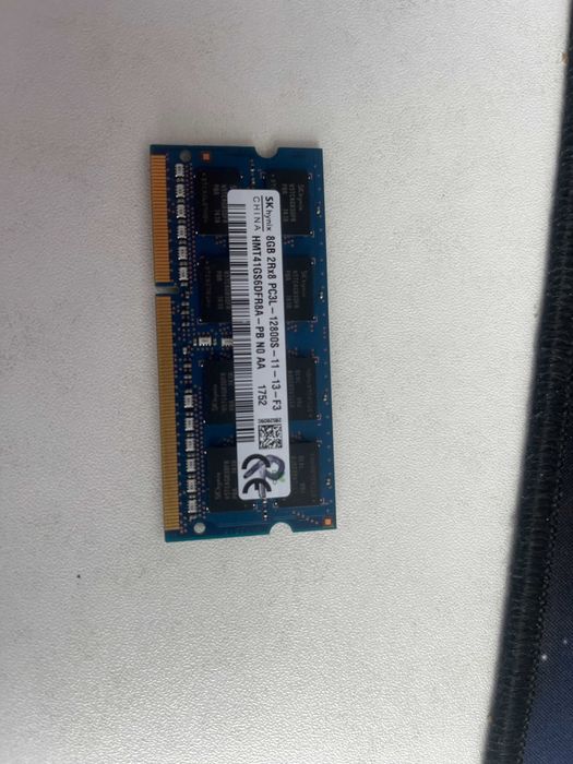 SK hynix 8GB DDR3L (PC3L-12800S)