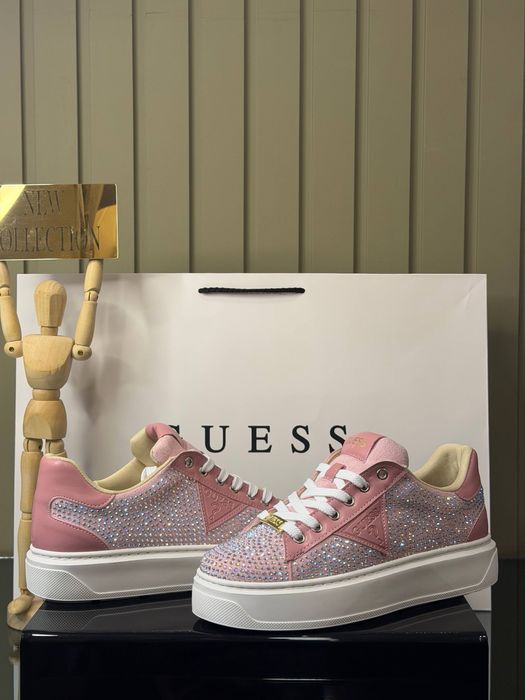 Adidasi Guess noi !!! Marimi 36/40 !!!