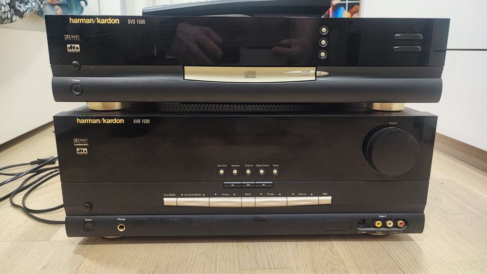 Harman Kardon AVR1500 + DVD1500
