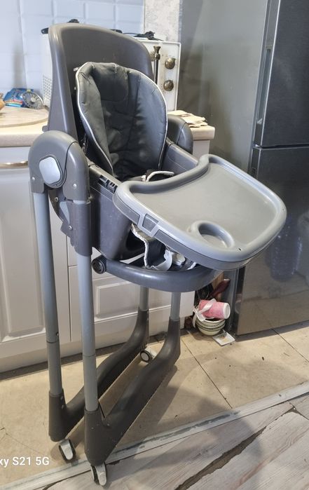 Продам   стульчик для кормления и ходунки