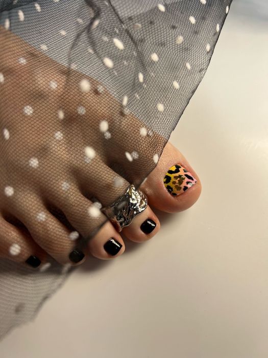 Маникюр, педикюр. Парковая116