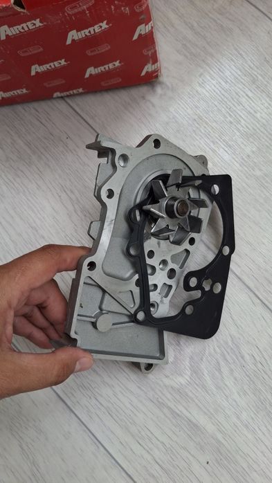 Продам помпу от рено логан 2