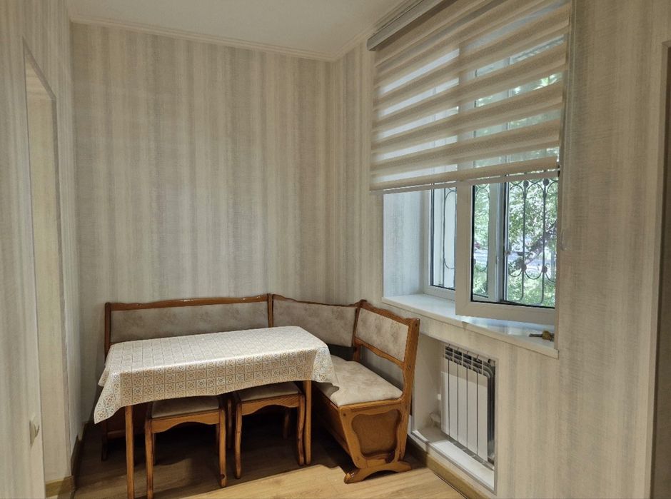 Продаётся 2/1/2, улица Новомосковская, Аккурганская