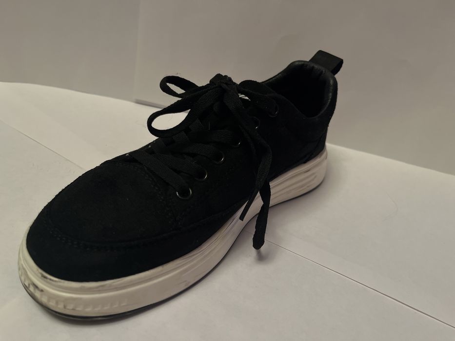 кроссовки стильные 37 размер