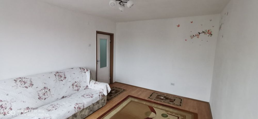 De închiriat apartament 3 camere Tudor, zona Radio