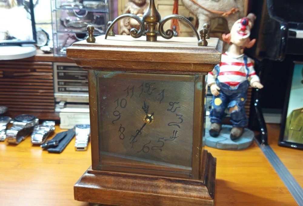 Ceas de birou vintage, Germania,din lemn masiv și alamă