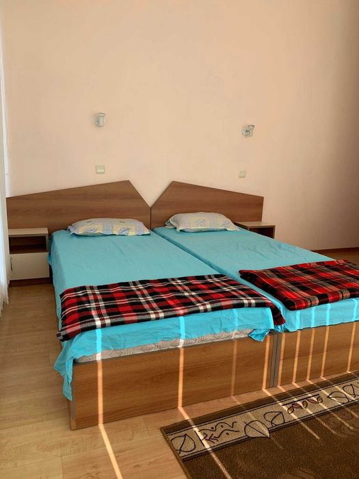 Дава се под наем Тристаен апартамент в Бургас, Сарафово - 94 кв.м за 325 € - Снимка #4
