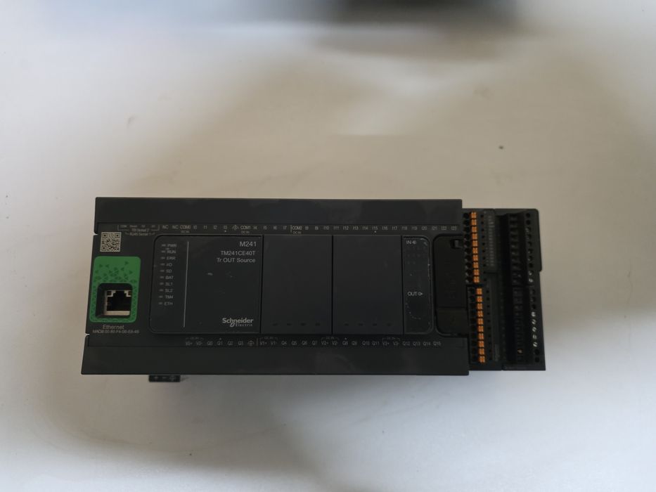 PLC Schneider TM241CE40T