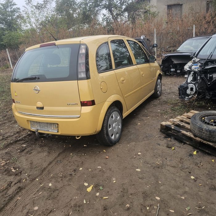 Опел MERIVA 1.7 cdti на части само