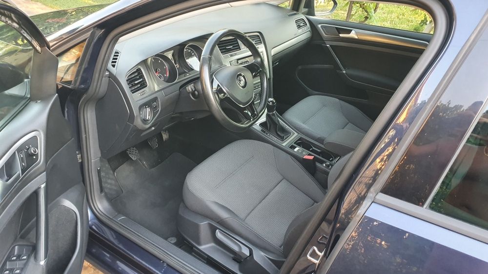Golf 7 fara ad blue Navigatie,park pilot incalzire in scaune dublu climatronic pilot