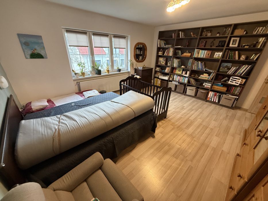 Ofer spre vanzare Apartament 3 camere in asociatie