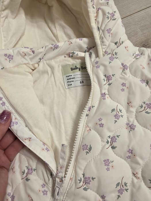 Продам детский комбинезон весна