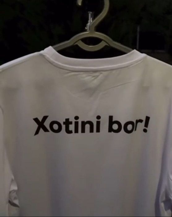 Yozuvli futbolkalar optom