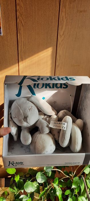 Бебешка плюшена играчка спирала зайче в светло сиво
# 02483T00023