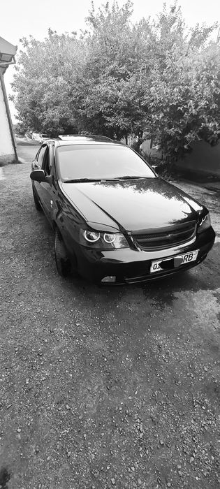 Lasetti aftamat 2010 qora