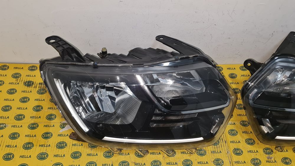 Far faruri halogen led drl Dacia Duster 2 facelift
