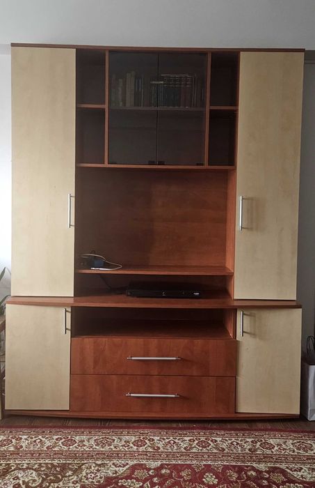 Biblioteca sufragerie