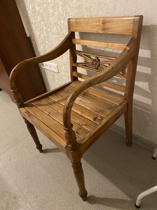 Деревянные кресла со столами массив премиум.