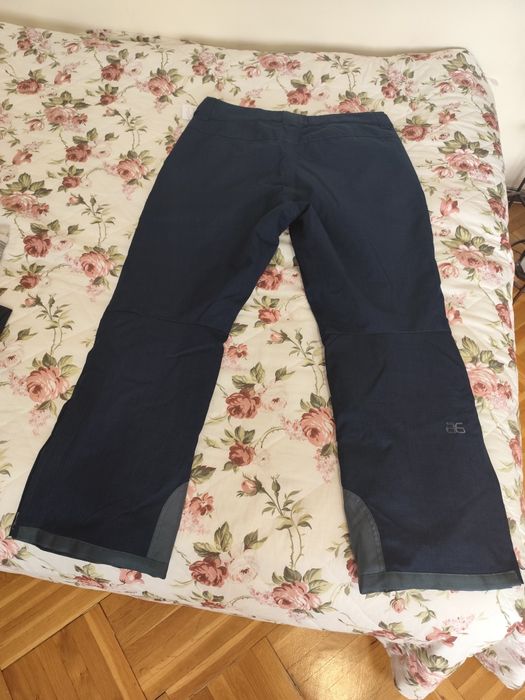 Продавам панталон ARCTIX