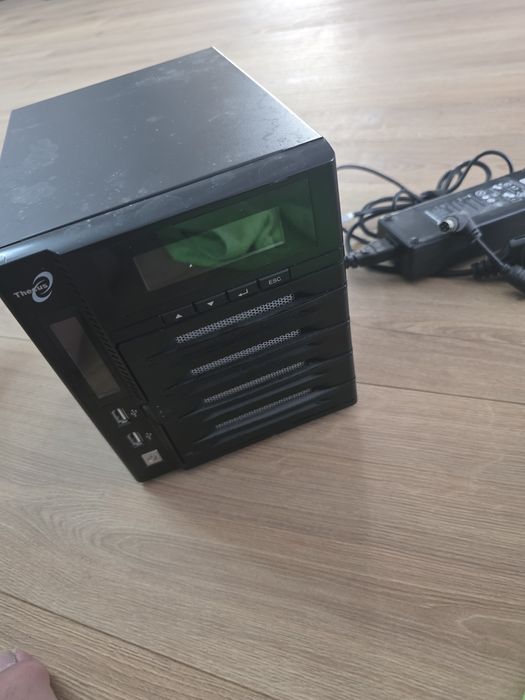 NAS Thecus N4200