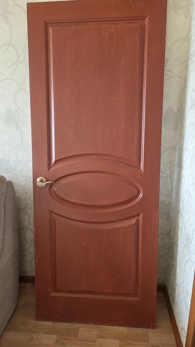 Продам две двери
