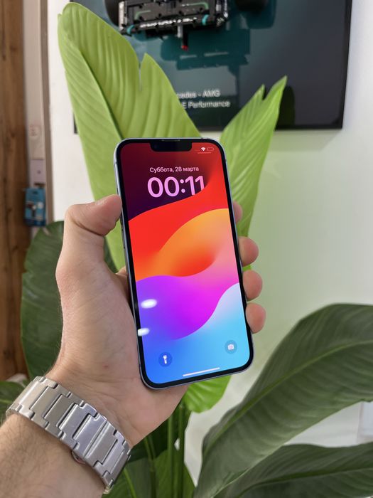 iPhone 14 в хорошем состоянии
