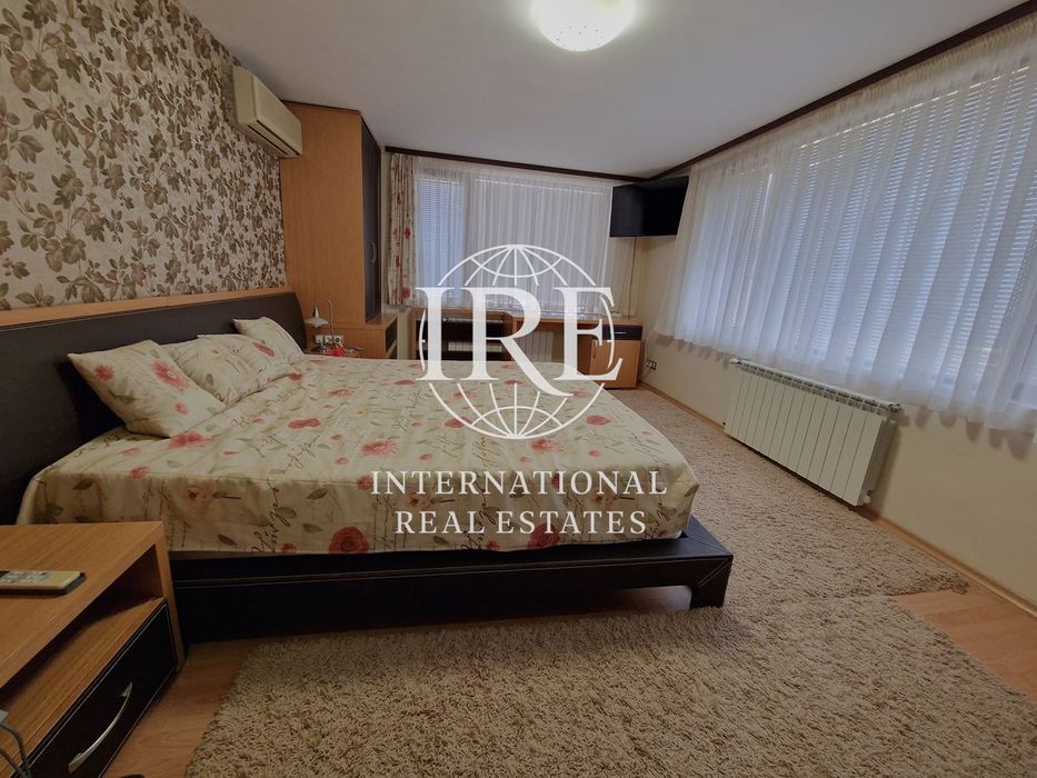 Комфортна четириетажна къща с нескриваема морска панорама!