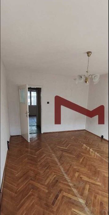 Продава се Четиристаен апартамент в Варна, Левски - 80 кв.м за 1013 €/кв.м - Снимка #3