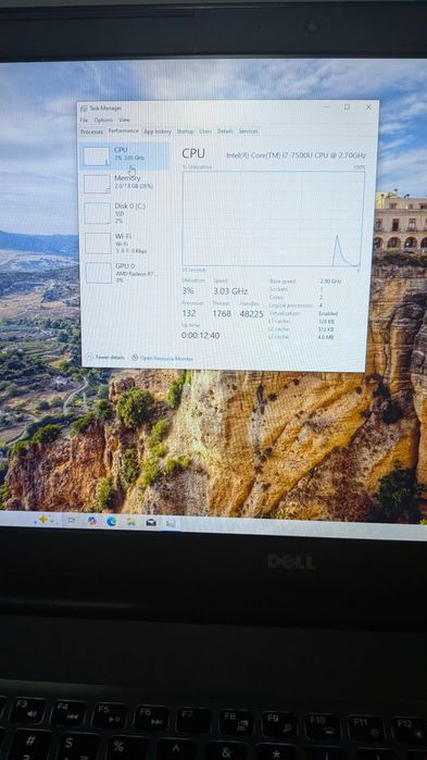 Dell inspiron 17 inch i7generatia 7 video 4gb
