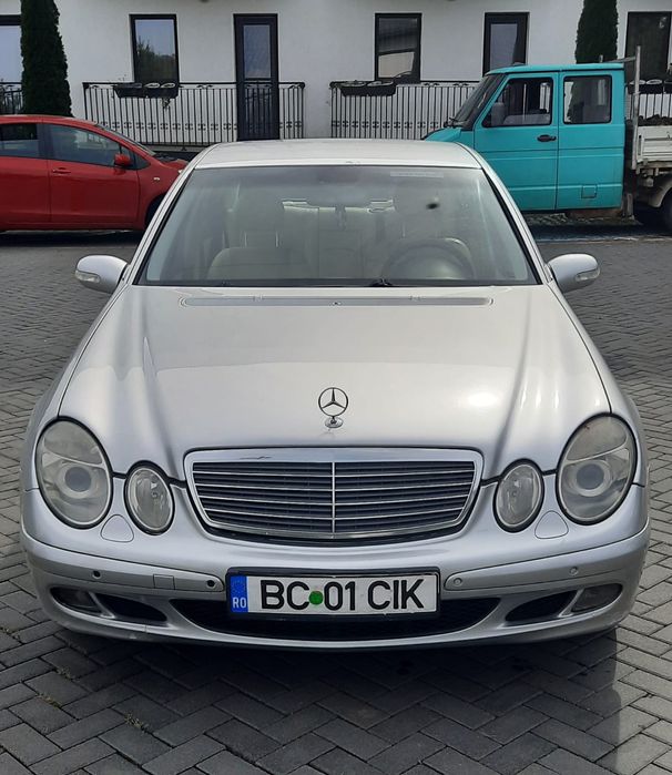 Vînd Mercedes Benz