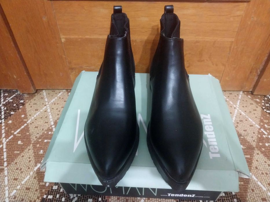 Боти черни,  зимни обувки