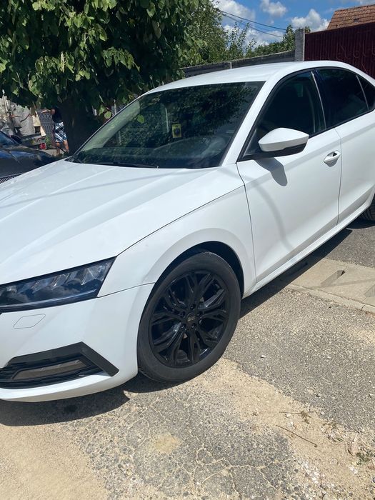 SKODA Octavia 2021 — imagine 3