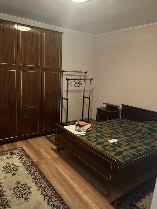 Къща с дворно място