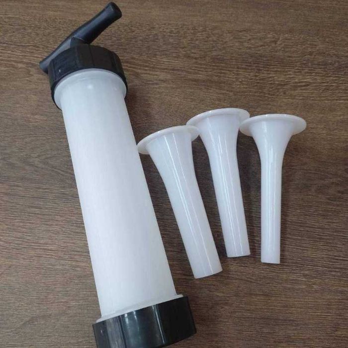 Ръчна пълначка за месо и кайма | Шприц за пълнене на луканк