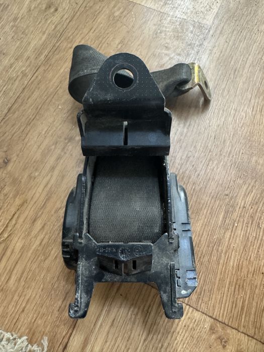 Ремень безопасности оригинал для Бмв продам