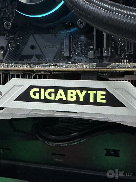 Игровой компьютер I7 9700 // 1080Ti 11Gb