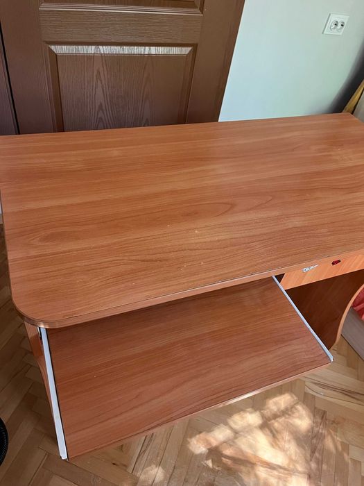 Бюро за стая или офис