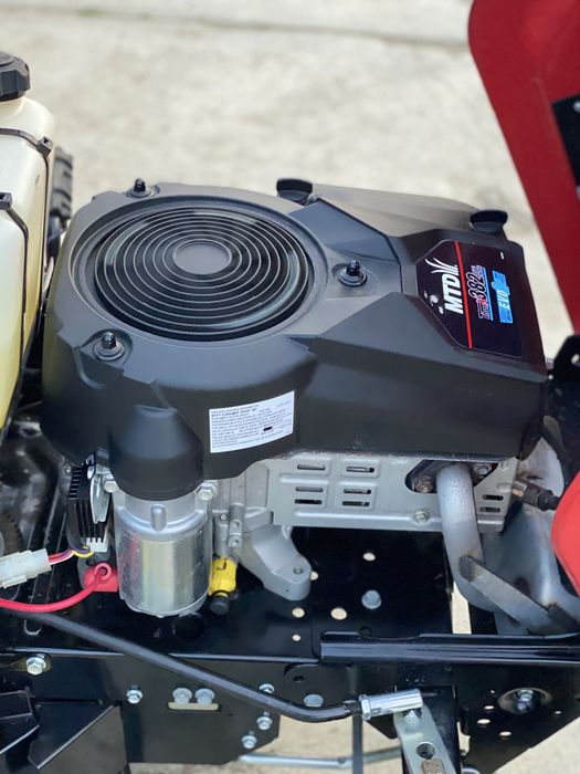 Tractor/tractoras MTD 13 cai! Curie hidristatica ! An 2020 !
