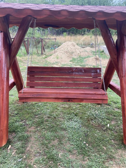 Balansoar rustic la un pret avantajos